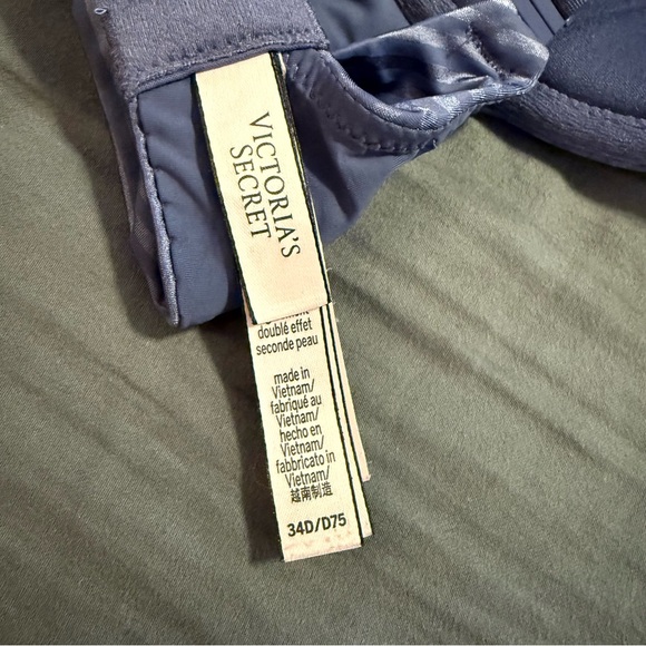 Victoria’s Secret💥 T-Shirt Lightly Lined Demi Bra size 34D - Picture 6 of 7